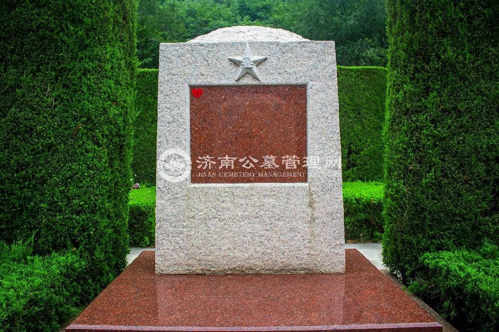 双穴传统立碑